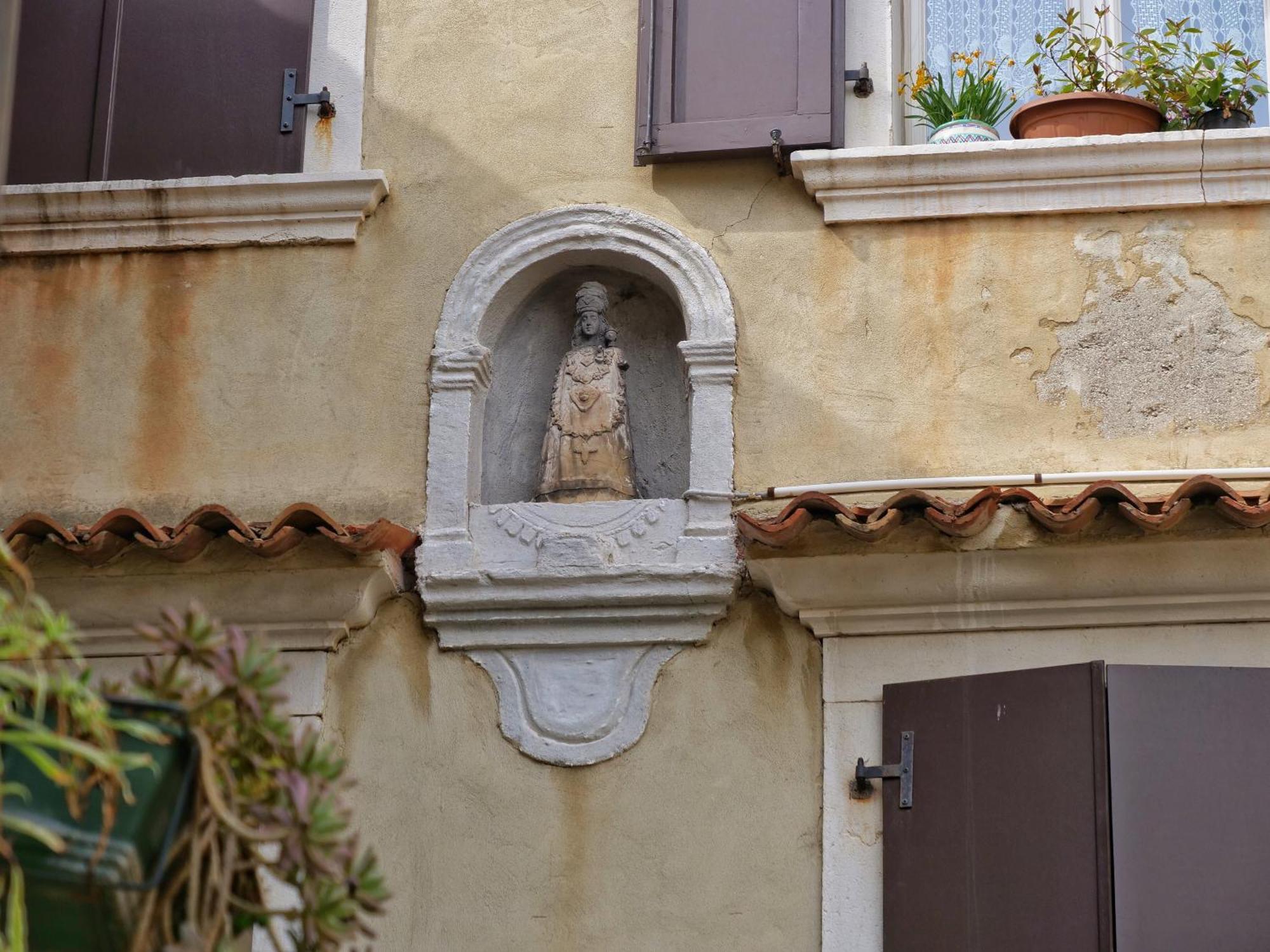 Casa Vianella - Romantico Monolocale Per Vivere Come Una Volta Grado Dış mekan fotoğraf